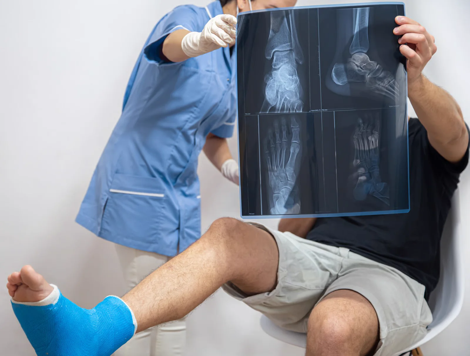 Orthopaedic support used in fracture care at Kapadia Hospital, Mumbai