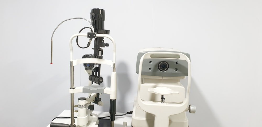 Slit lamp and eye diagnostic equipment used by ophthalmologists at Kapadia Hospital, Mumbai